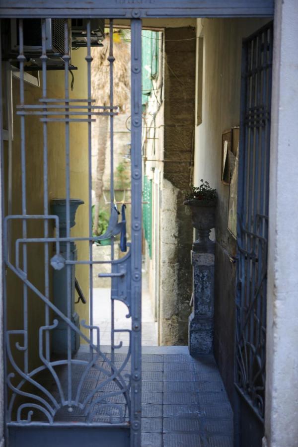 Apartment B&J - In The Center Of سبليت المظهر الخارجي الصورة
