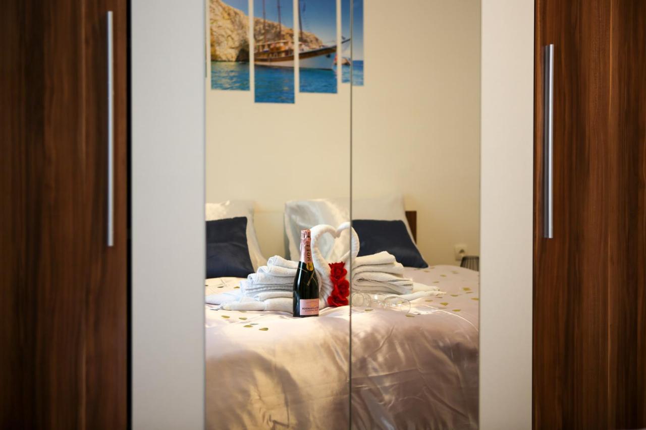Apartment B&J - In The Center Of سبليت المظهر الخارجي الصورة